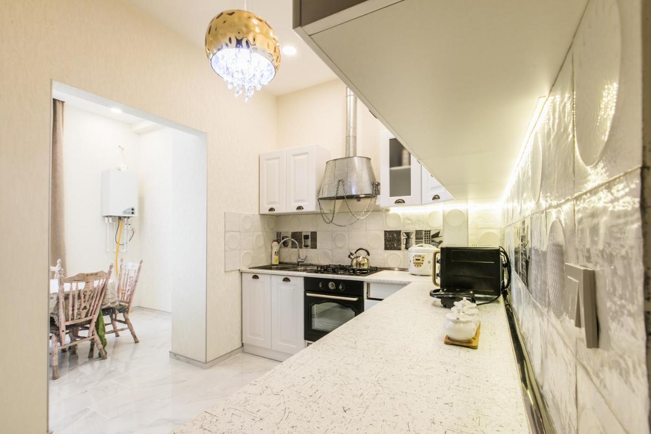 Sweet Home 6 Vip At Rustaveli Avenue Tiflis Exterior foto